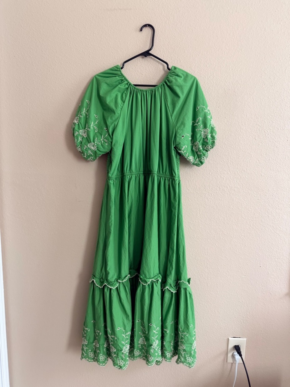 Léa Green Scallop Embroidered Hem Tie Back Midi Dress